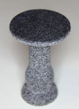 runder Stehtisch Granit grau