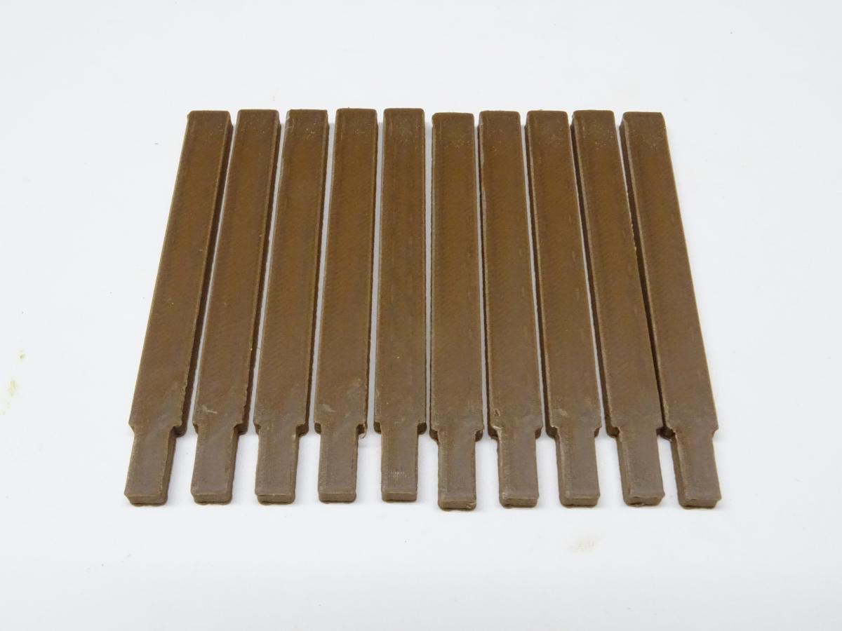 Holzrungen dunkelbraun für 2-Achser LGB Toytrain Flachwagen