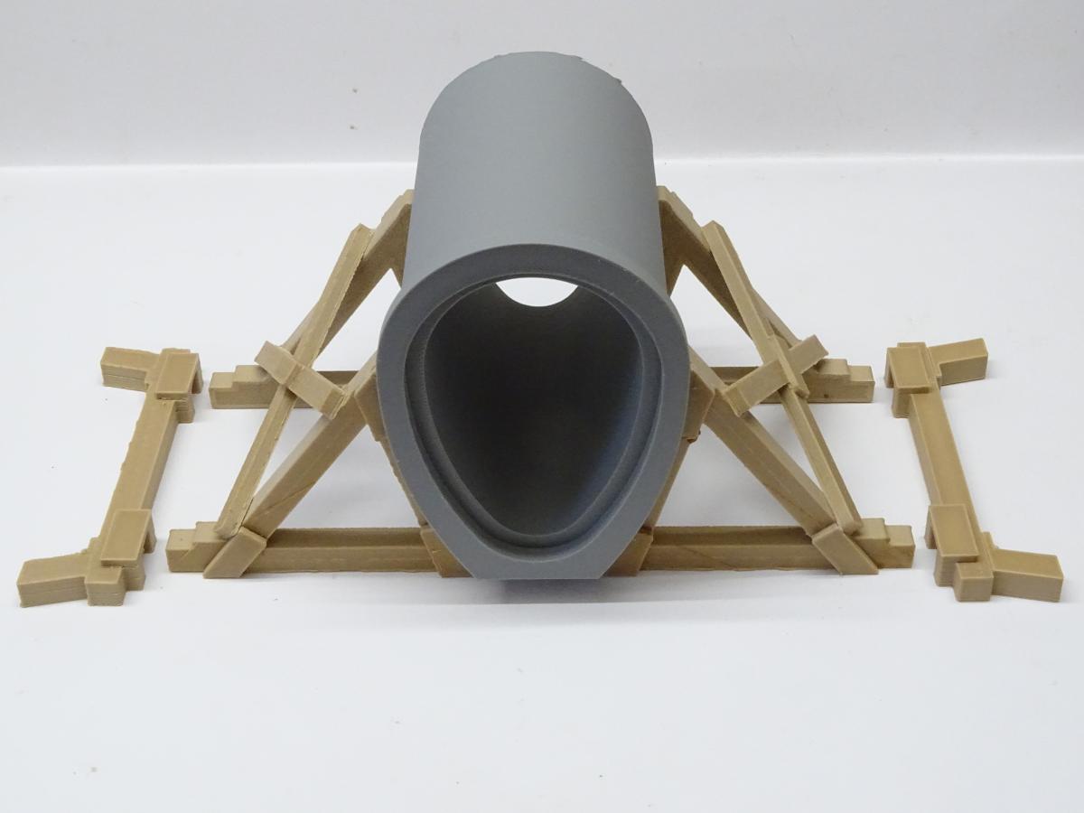 Betonrohr Ei-Profil DN 1200/1800 mit Transportgestell