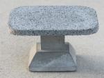 Tisch oval, Beton, grau, Fuß rechteckig